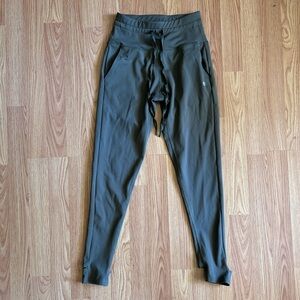Apana Olive Green Stirrup Leggings